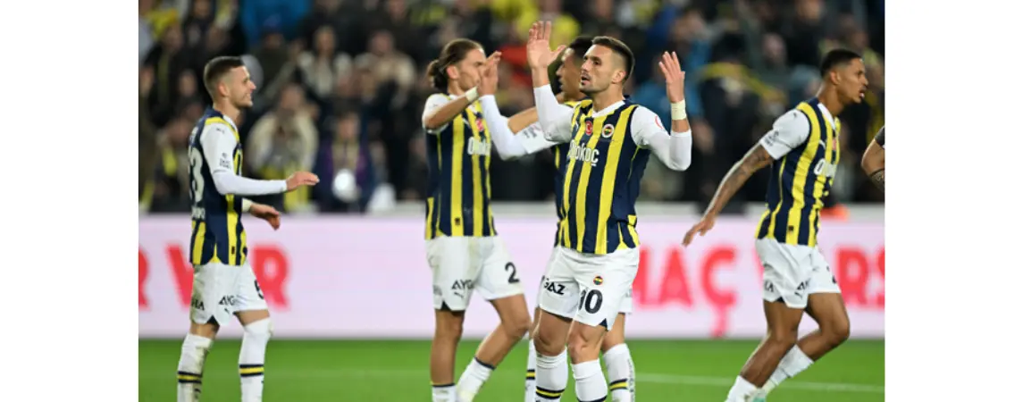 Fenerbahçe, ligde 2 maç sonra sevindi