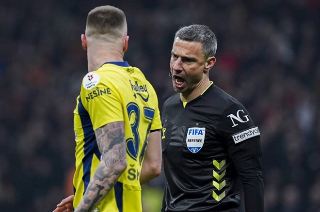 UEFA'dan derbinin hakemi Slavko Vincic için karar: 2025'te bir ilk