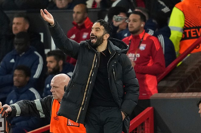 Ruben Amorim'in Lyon maçı sonrası söyledikleri İngilizleri kızdırdı: 