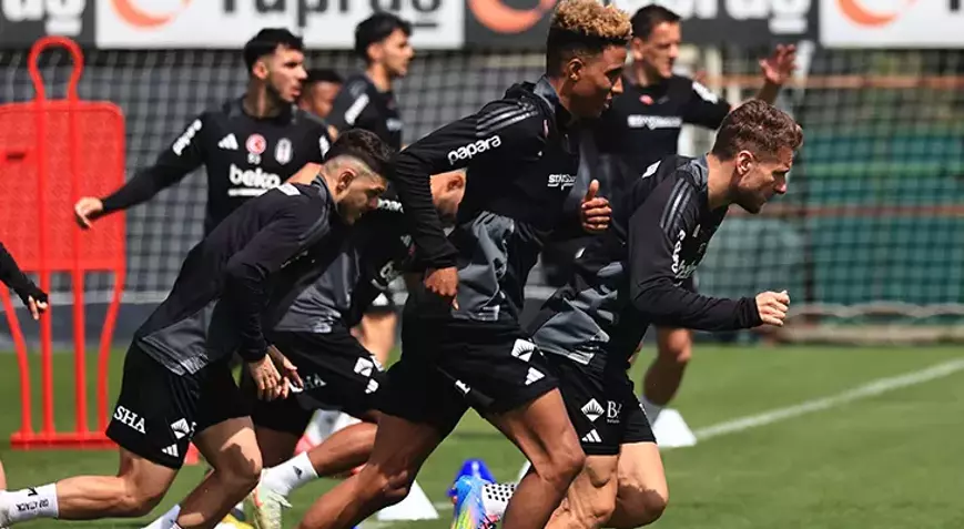 Kadroda sürpriz isim! Beşiktaş'ın Göztepe kadrosu belli oldu